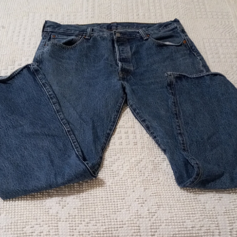 Levi's 501 Blue Jeans SZ.36×34 PLEASE SEE PICS FOR MEASURMENTS